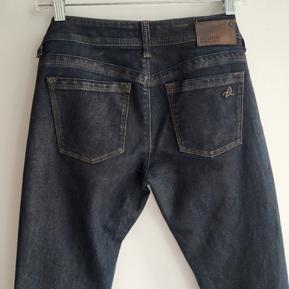 DL1961 Milano Boot Cut Dark Wash ladies Jeans Size 28 - Picture 9 of 14